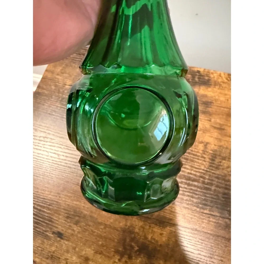 Vintage Emerald Green Glass Genie Bottle Decanter‎ Bullseye Thumbprint 9.5
